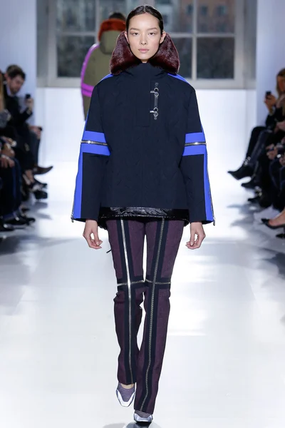 Look 8